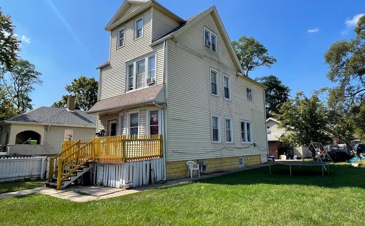 Pictures of Multifamily property located at 15736 Lathrop Avenue, Harvey, IL 60426 for sales - image #1
