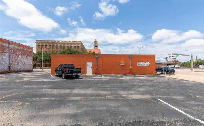 Pictures of Retail property located at 1241 N 3rd Street, Abilene, TX 79601 for sales - image #1