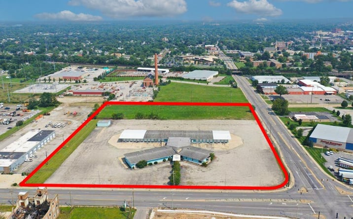 Pictures of Industrial property located at 815 West Sample Street, South Bend, IN 46601 for sales - image #1