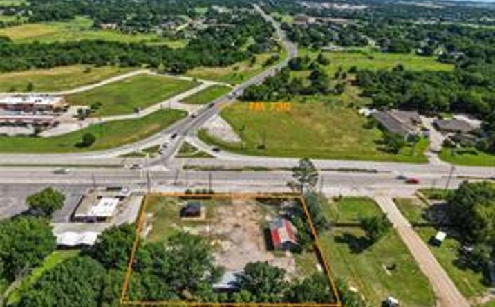 Pictures of Industrial property located at 2040 Fort Worth Highway, Weatherford, TX 76086 for sales - image #1