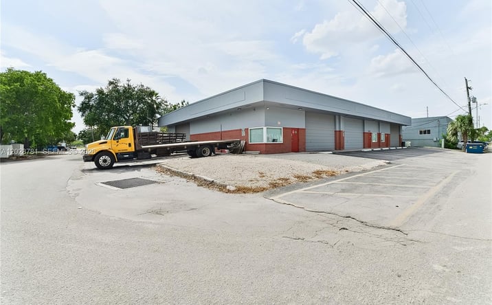 Pictures of Business for Sale, Office, Retail property located at 5101 NW 10th Ter, Fort Lauderdale, FL 33309 for sales - image #1