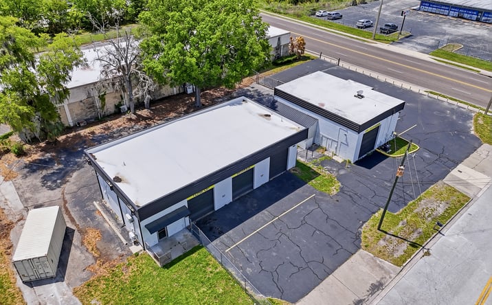 Pictures of Retail property located at 2290 Northeast 1st Boulevard, Gainesville, FL 32609 for sales - image #1