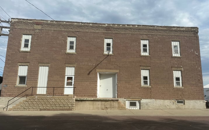 Pictures of Industrial property located at 112 East Railroad Street, Mitchell, SD 57301 for sales - image #1
