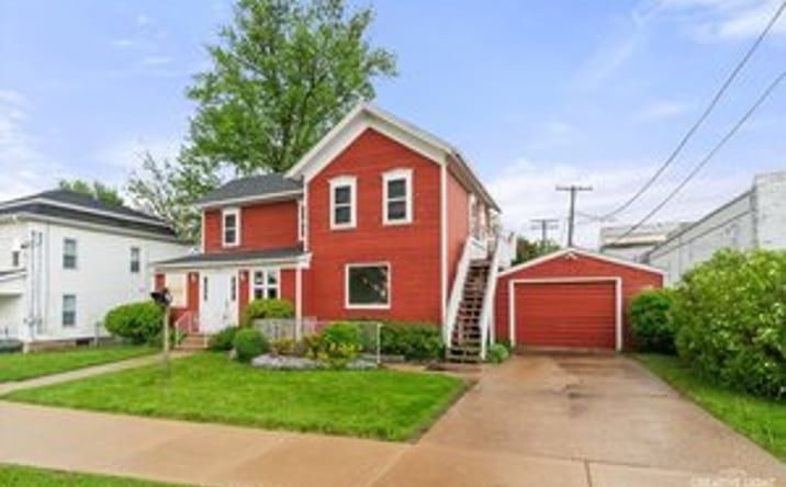 Pictures of Multifamily property located at 250 Peru Street, Paw Paw, IL 61353 for sales - image #1