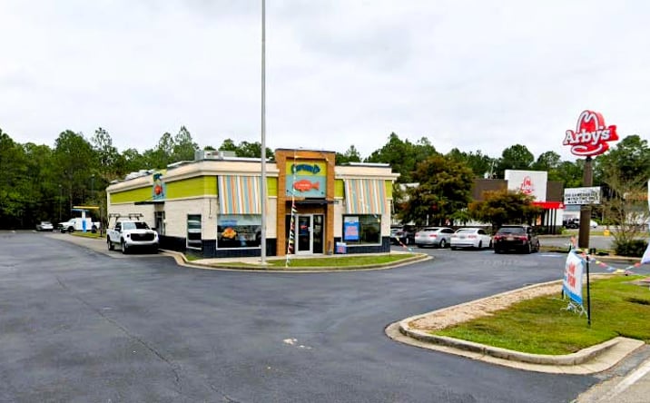 Pictures of Retail property located at 6660 Mississippi 63, Moss Point, MS 39563 for sales - image #1
