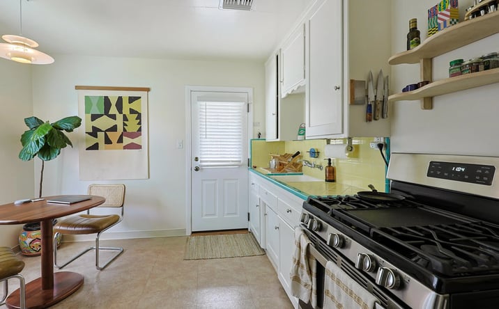 Pictures of Multifamily property located at 3828-30 Udall Street, San Diego, CA 92107 for sales - image #1