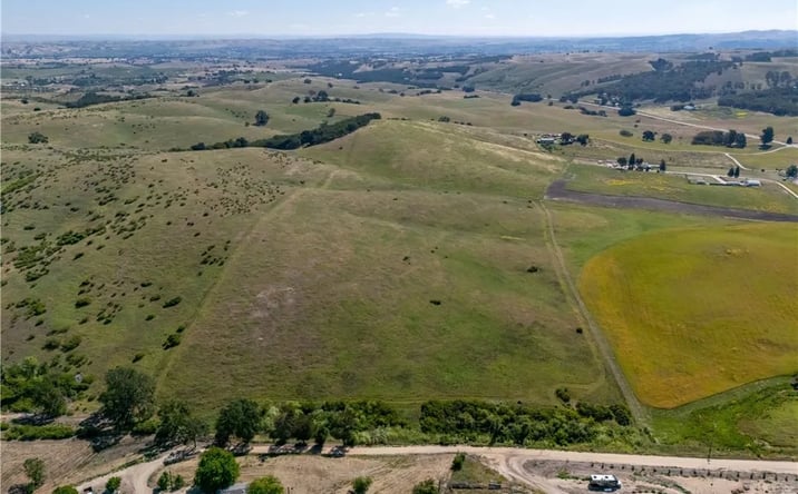Pictures of Land property located at 2771 Poco, Templeton, CA 93465 for sales - image #1