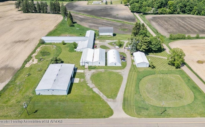 Pictures of Industrial property located at 6924 Peck Rd, Eaton Rapids, MI 48827 for sales - image #1