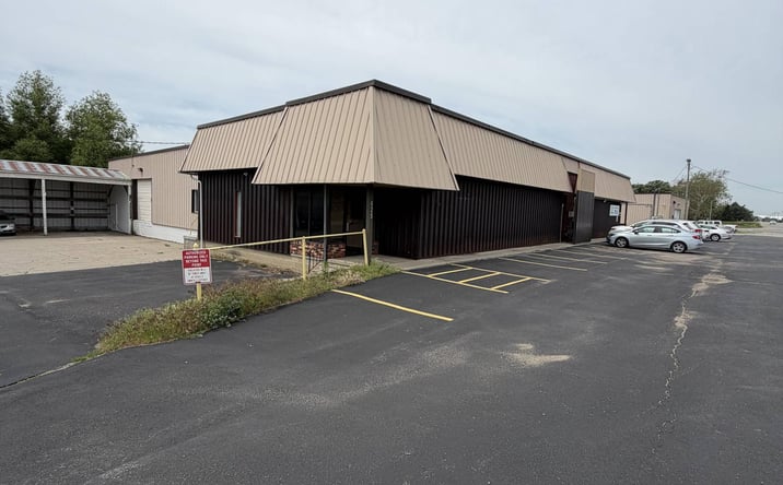 Pictures of Office, Industrial property located at 623 N 19TH AVE E, NEWTON, IA 50208-1853 for sales - image #1