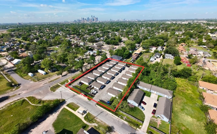 Pictures of Multifamily property located at 3805-3813 Wipprecht St., Houston, TX 77026 for sales - image #1
