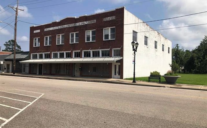 Pictures of Retail, Industrial property located at 1117 Port Neches Ave, Port Neches, TX 77651 for sales - image #1