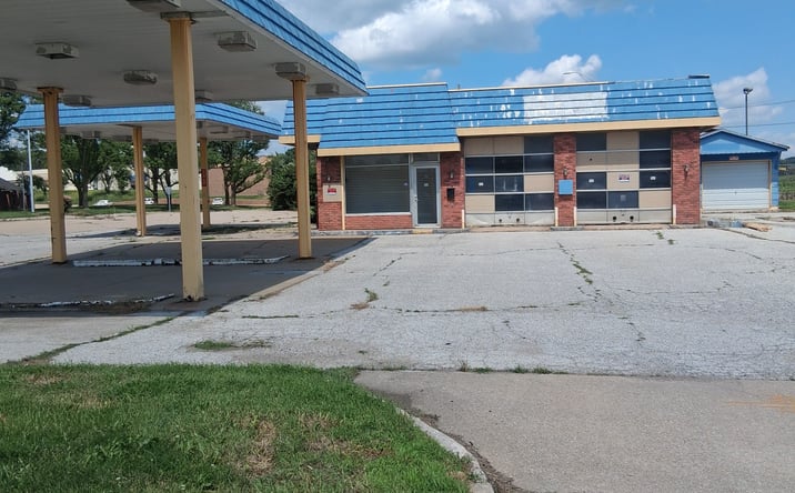 Pictures of Retail, Mixed Use property located at 1001 Galvin Road South, Bellevue, NE 68005 for sales - image #1
