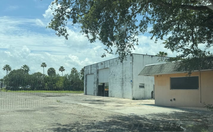 Pictures of Industrial property located at 825 EIGHTH ST, VERO BEACH, FL 32962-1655 for sales - image #1