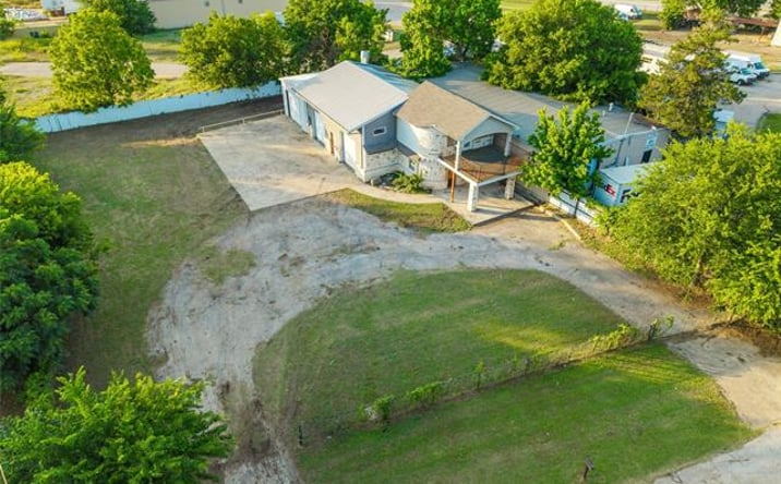 Pictures of Special Purpose property located at 301 E Dallas Street, Hutchins, TX 75141 for sales - image #1