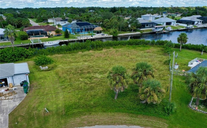 Pictures of Land property located at 18106 Avonsdale Cir, Port Charlotte, FL 33948 for sales - image #1