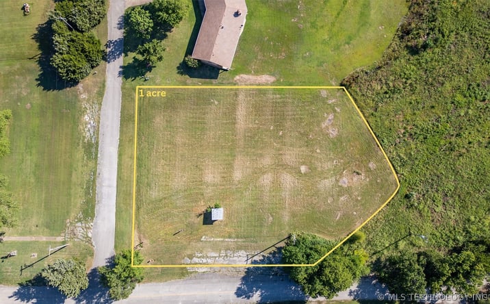 Pictures of Land property located at County Road 3022, Bartlesville, OK 74003 for sales - image #1