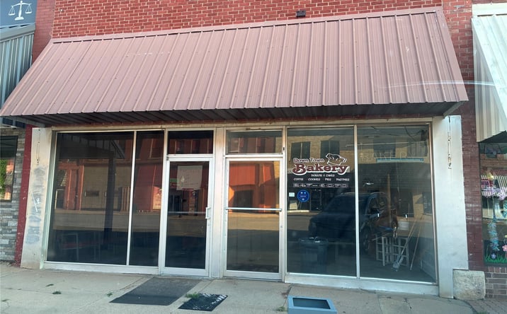 Pictures of Retail, Office property located at 123 W Broadway Street, Anadarko, OK 73005 for sales - image #1