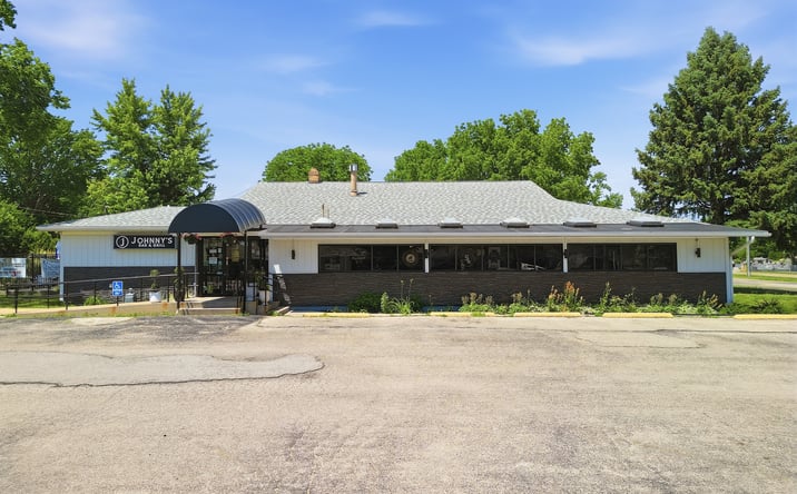 Pictures of Mixed Use property located at 707 Freeport Road, Sterling, IL 61081 for sales - image #1
