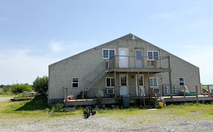 Pictures of Multifamily property located at 5991 Kinmundy Road, Louisville, IL 62858 for sales - image #1