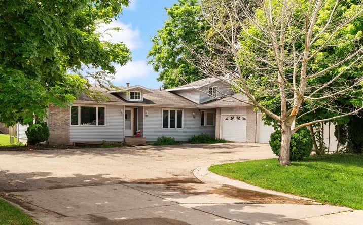 Pictures of Multifamily property located at 517-519 E Holum Street, DeForest, WI 53532 for sales - image #1