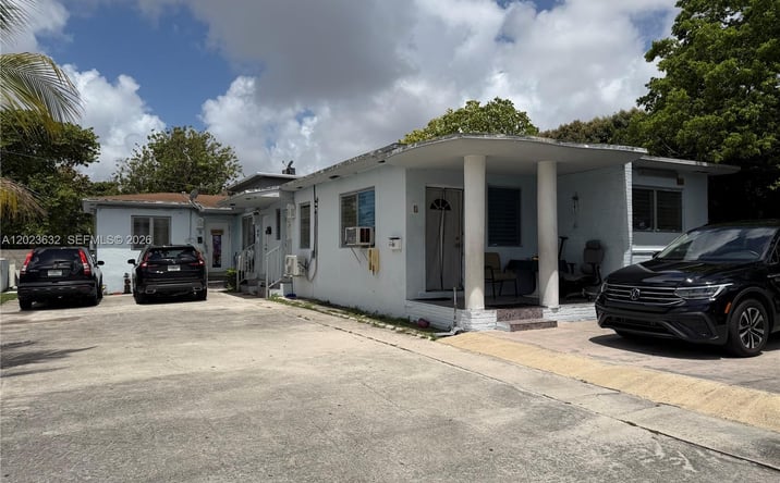 Pictures of Multifamily property located at 130 NW 16th Ave, Miami, FL 33125 for sales - image #1