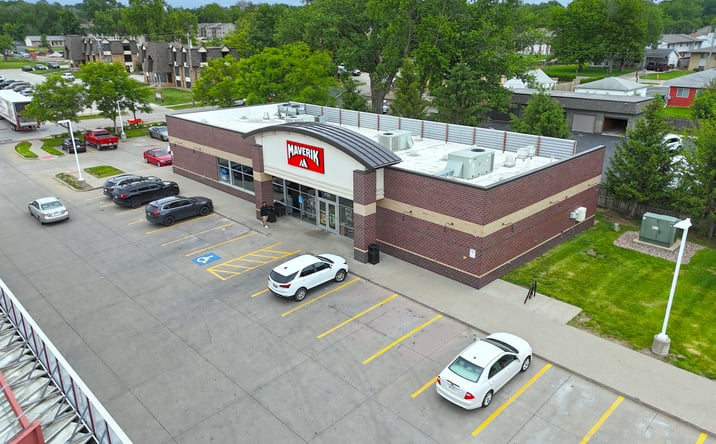 Pictures of Retail property located at 1725 NW 86th St, Clive, IA 50325 for sales - image #1