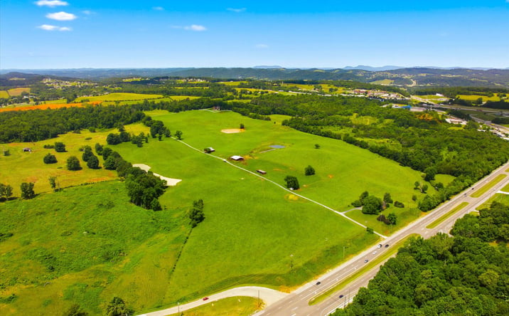 Pictures of Retail, Industrial, Mixed Use property located at 789 Tennessee 92, Dandridge, TN 37725 for sales - image #1
