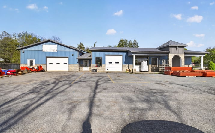 Pictures of Retail, Industrial, Mixed Use property located at 8 New York 31, Jordan, NY 13080 for sales - image #1