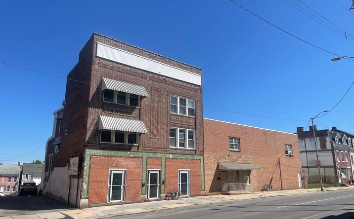 Pictures of Retail, Mixed Use property located at 725 East Market Street, York, PA 17403 for sales - image #1