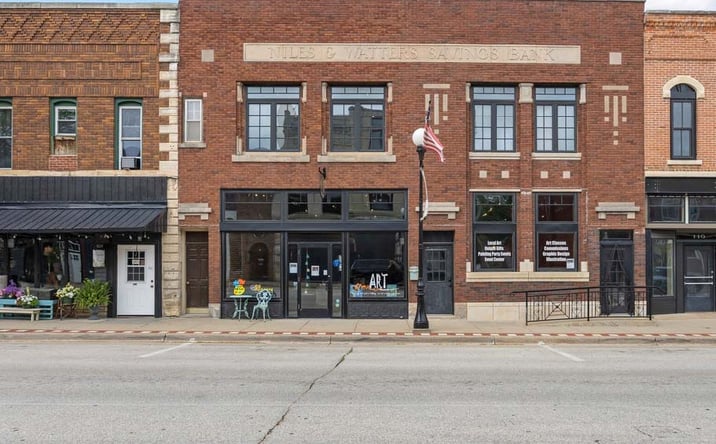 Pictures of Retail, Office property located at 106 E Main St, Anamosa, IA 52205 for sales - image #1