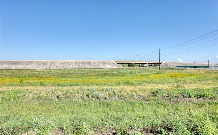 Pictures of Land property located at 0 Crosstown Expy, Corpus Christi, TX 78417 for sales - image #1