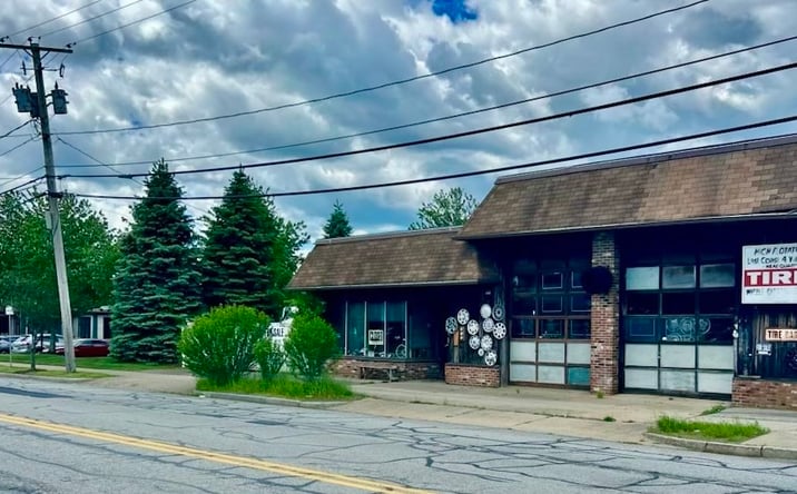 Pictures of Retail property located at 1337 ASHLEY BLVD, NEW BEDFORD, MA 02745 for sales - image #1