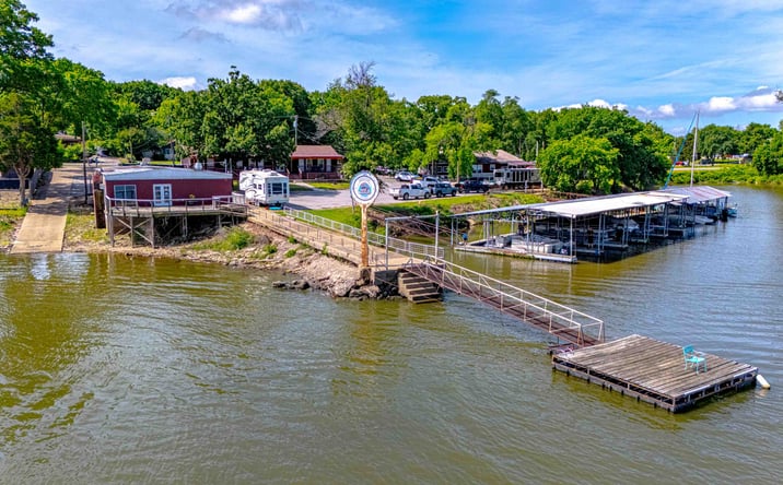 Pictures of Mixed Use, Multifamily, Business for Sale property located at 1561 110TH ST NW, GROVE, OK 74344 for sales - image #1