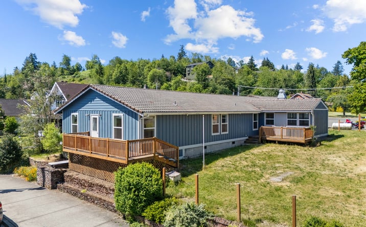 Pictures of Senior Living, Special Purpose property located at 104 Mashall Ave S, Eatonville, WA 98328 for sales - image #1