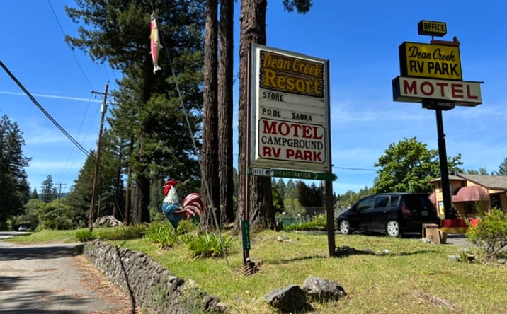 Pictures of Retail property located at 4112 Redwood Drive, Redway, CA 95560 for sales - image #1