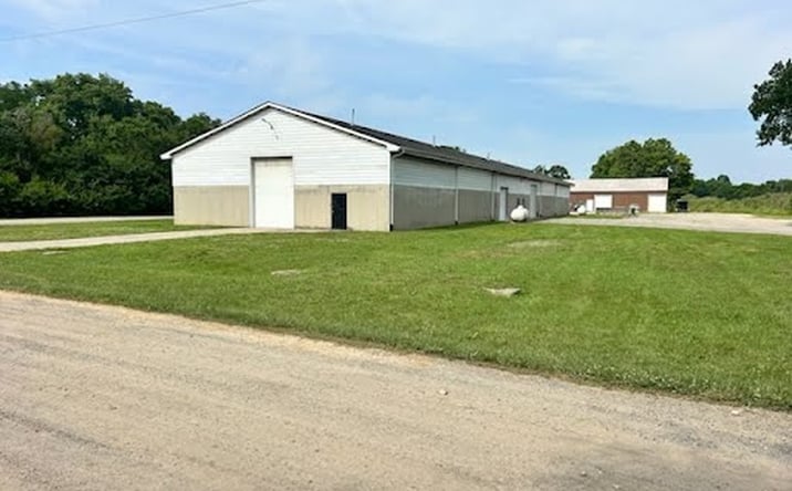 Pictures of Office property located at 6950 Trenton Franklin Road, Middletown, OH 45042 for sales - image #1