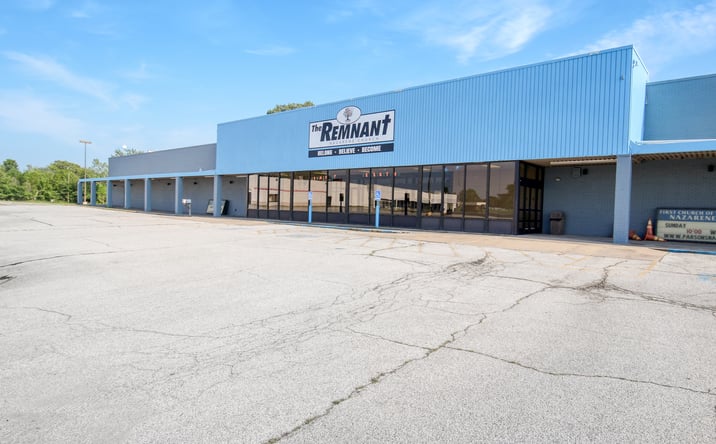 Pictures of Industrial property located at 300 MAIN ST, PARSONS, KS 67357-3528 for sales - image #1