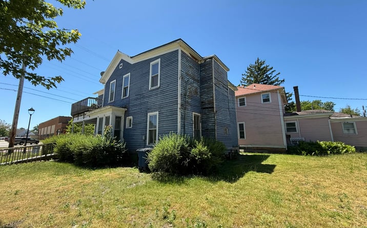 Pictures of Multifamily property located at 322 E 8th Street, Michigan City, IN 46360 for sales - image #1