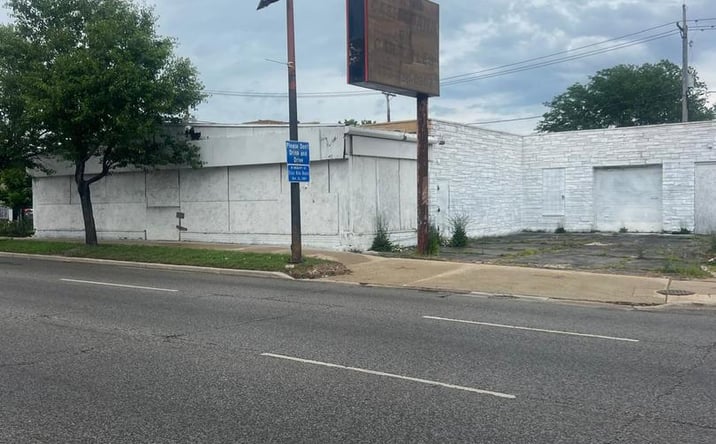 Pictures of Retail property located at 6555 S CICERO Avenue, Chicago, IL 60638 for sales - image #1