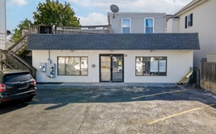 Pictures of Mixed Use, Multifamily, Retail property located at 230 Cumberland Rd, Lowell, MA 01850-1410 for sales - image #1