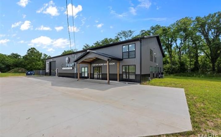 Pictures of Industrial property located at 3082 County Road 620, Cape Girardeau, MO 63701 for sales - image #1