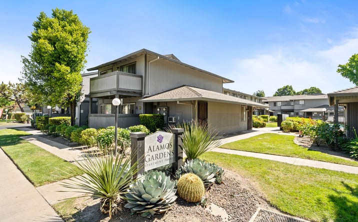 Pictures of Multifamily property located at 2205 North Peach Avenue, Clovis, CA 93619 for sales - image #1