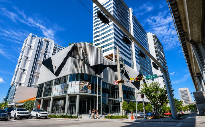 Pictures of Retail property located at 115 Southwest 8th Street, Miami, FL 33130 for sales - image #1