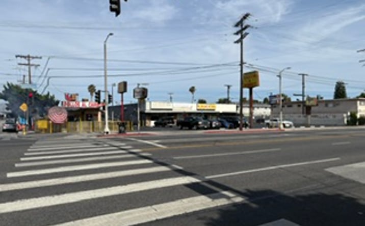Pictures of Retail property located at 7510-7514 Woodman Avenue and 7526-7530 and 7540 Woodman Place, Van Nuys, CA 91405 for sales - image #1