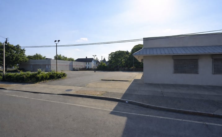 Pictures of Retail property located at 994 North Clinton Avenue, Rochester, NY 14621 for sales - image #1