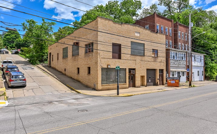Pictures of Industrial property located at 240-242 Merchant Street, Ambridge, PA 15003 for sales - image #1