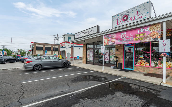 Pictures of Retail, Business for Sale property located at 1280 New Jersey 33, Trenton, NJ 08690 for sales - image #1