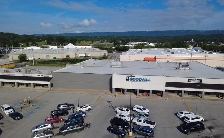 Pictures of Retail property located at 1966 NORTHPOINT BLVD, CHATTANOOGA, TN 37415 for sales - image #1