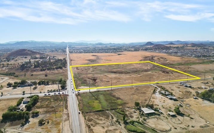 Pictures of Land property located at 0 Loretta Ave, Menifee, CA 43211 for sales - image #1
