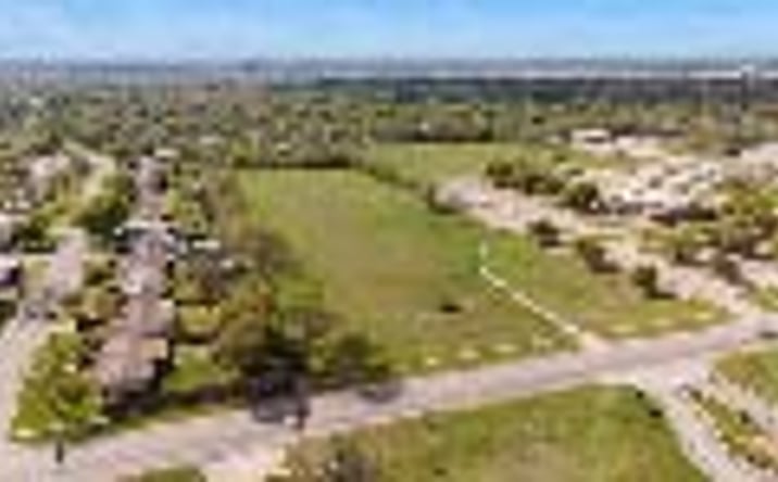 Pictures of Land property located at 2825 Ackerman Rd, San Antonio, TX 78219 for sales - image #1